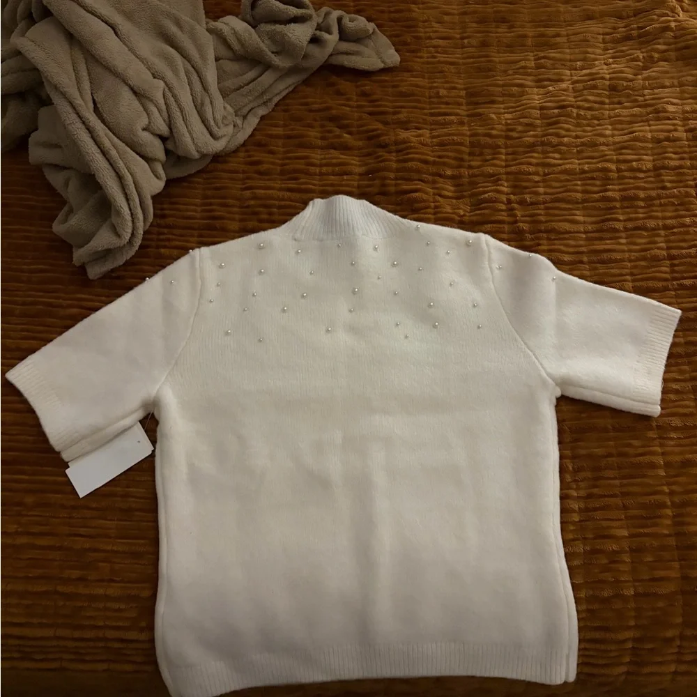 NWT Abercrombie Pearl Embellished Mockneck Sweater Tee - Picture 3 of 10